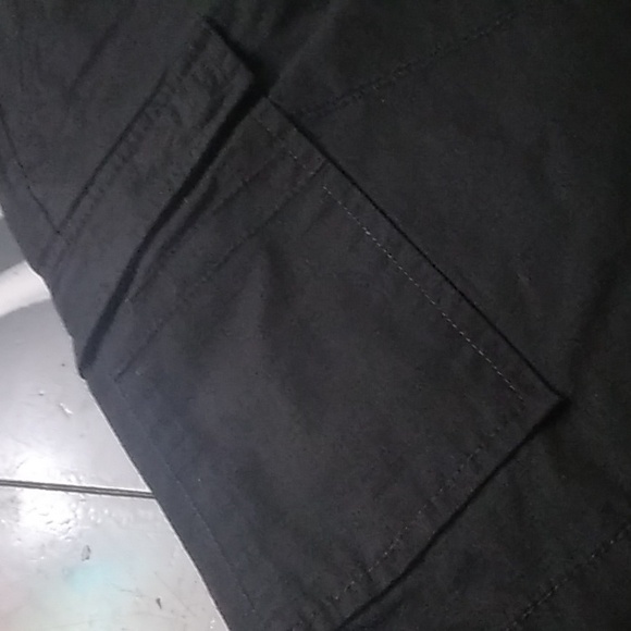 CARGO SHORTS. "PLUGG CO." SZ 32 MENS/UNISEX BLACK - Picture 5 of 9